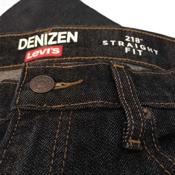 Levi’s Jeans 2 pair- SOLD - Picture 3 of 9